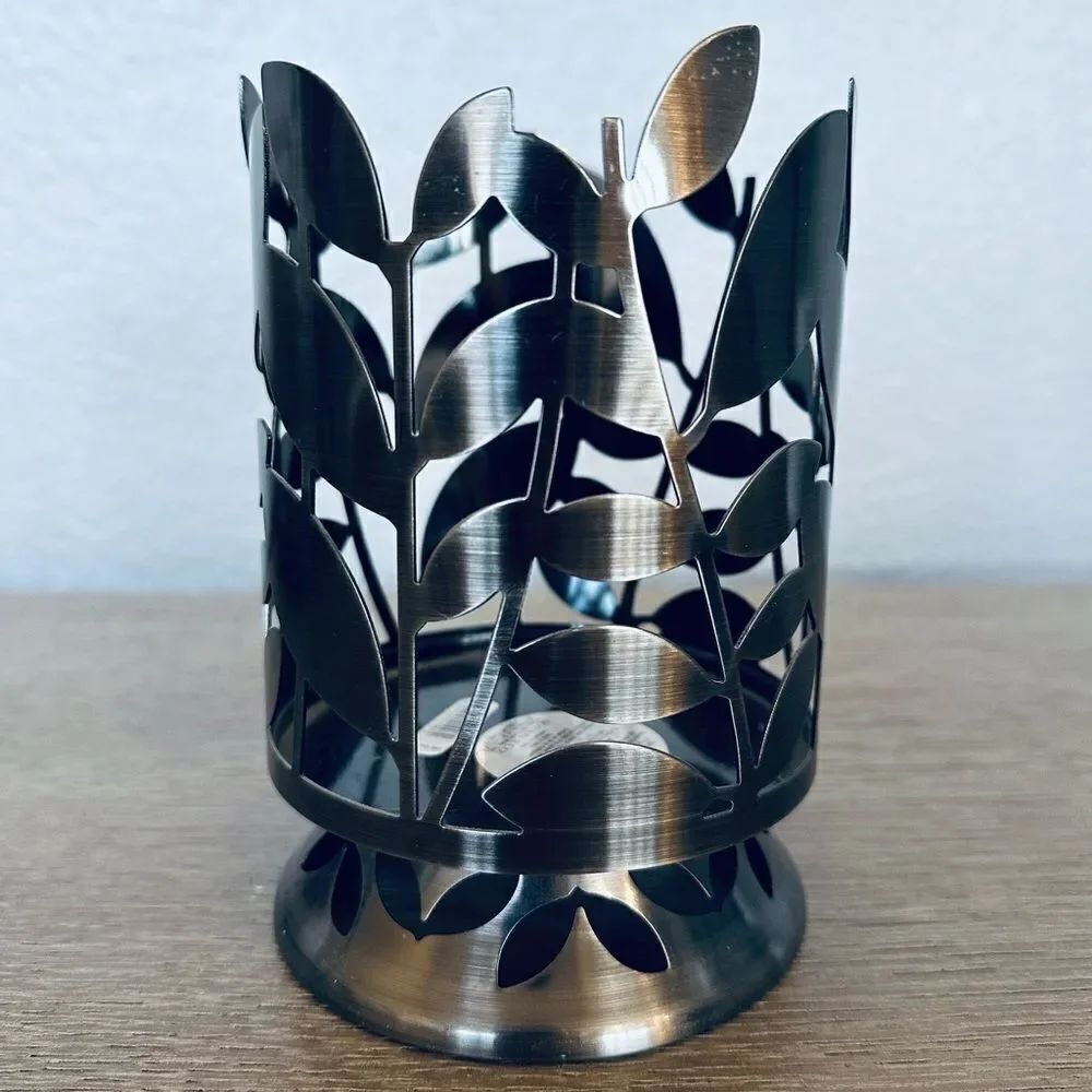 Bath & Body Works Brushed Silver Leaves Metal Candle Holder Sleeve